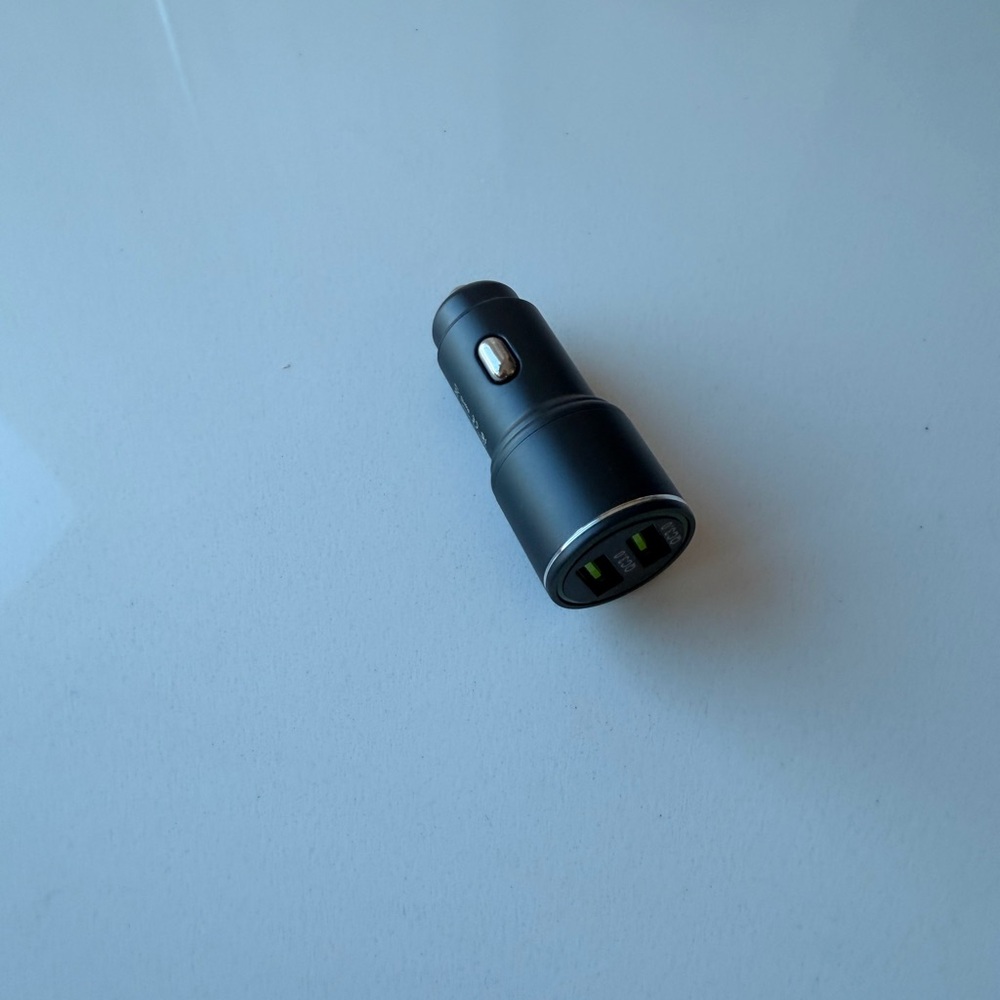 Qualcomm Black Car Charger with Dual USB Ports